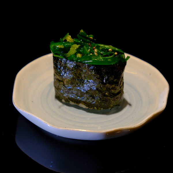 Gunkan de wakame